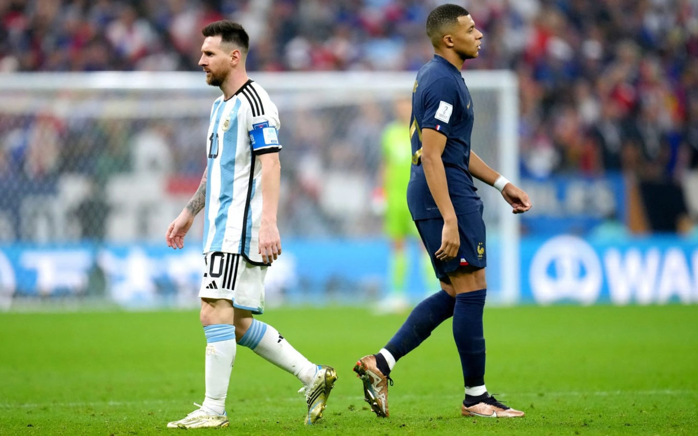 Messi hali Parijga qaytmadi