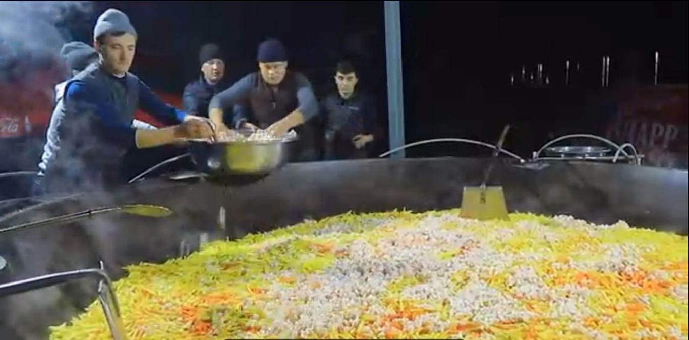 Наманганда салкам 6 тонналик ош тайёрланди