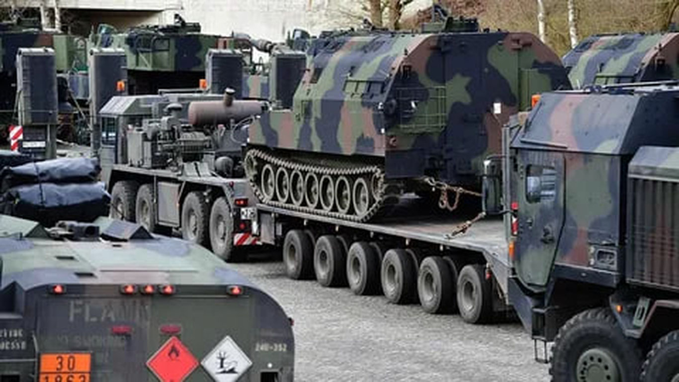 Зеленский офиси: Украина Ғарбдан оғир техника олишни бошлади