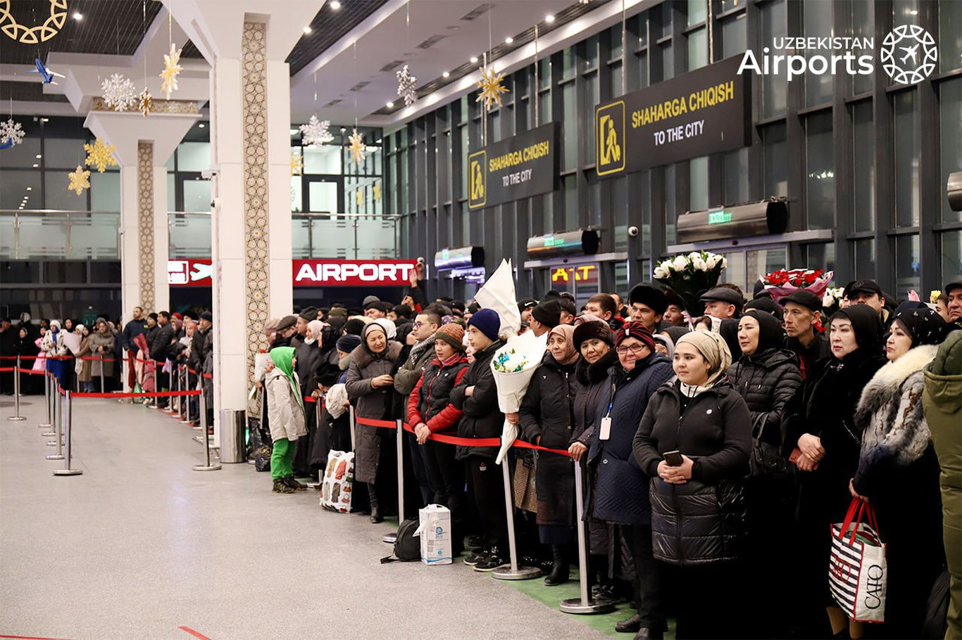 Aeroportlarda kutib oluvchilarning ichkariga kirishiga ruxsat berildi