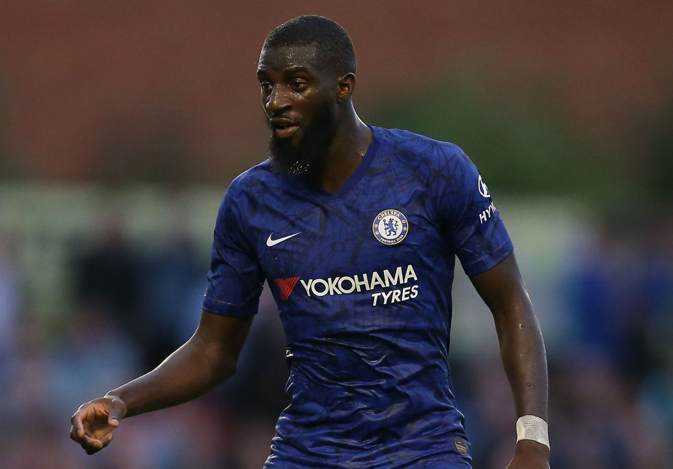 “Chelsi” Bakayoko bilan shartnomani bekor qilmoqchi