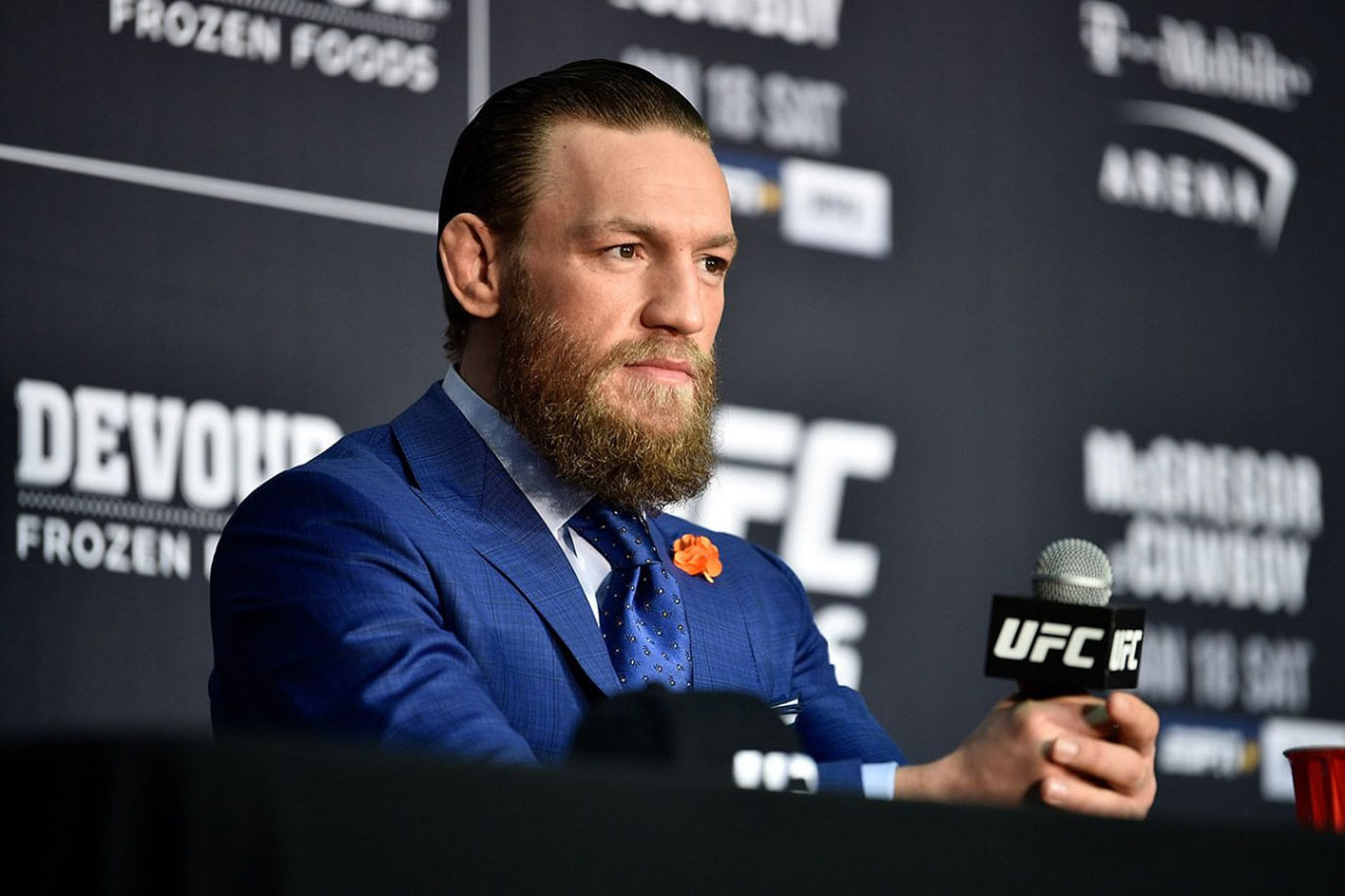 Макгрегор яқин вақт ичида UFC’га қайтади