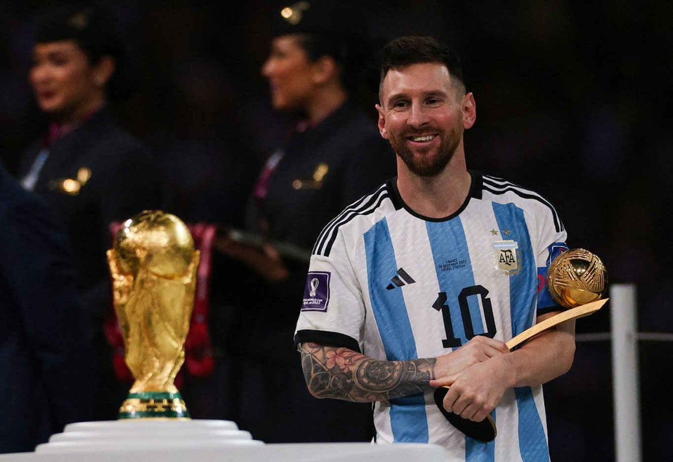Messi “Nyuyells Old Boyz” klubining muxlisi