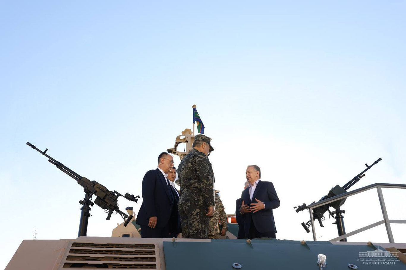 Президент Ўзбекистон–Афғонистон чегарасини қўриқлаш жараёни билан танишди