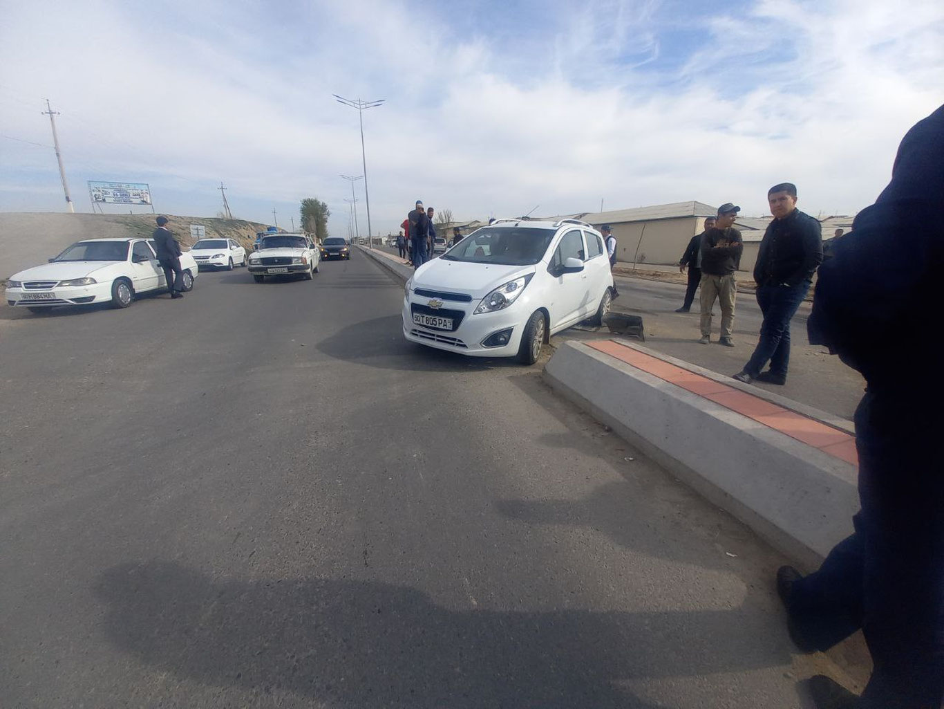 Наманганда 3 та машина ЙТҲга учради