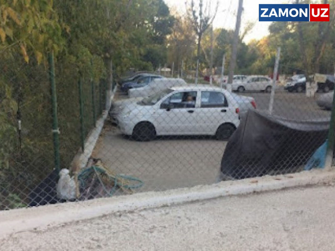 "Стоянка"да ўзимга тегишли бўлган машинани қолдиргандим, ундан 1 ярим йилдан буён фойдаланмаганман"