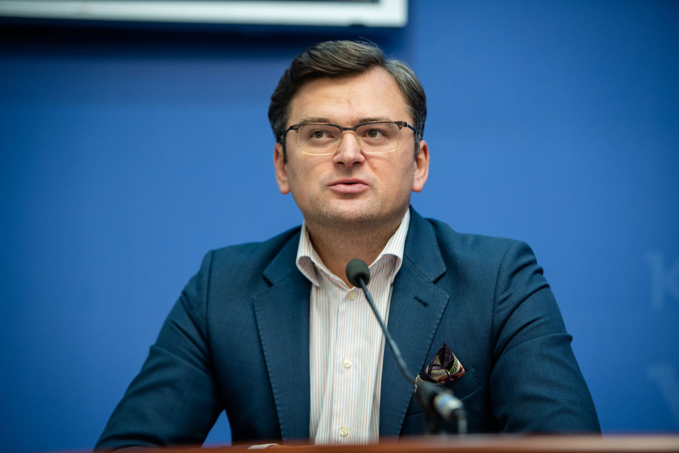 "Путин билан гаплашиш бефойда" — Кулеба