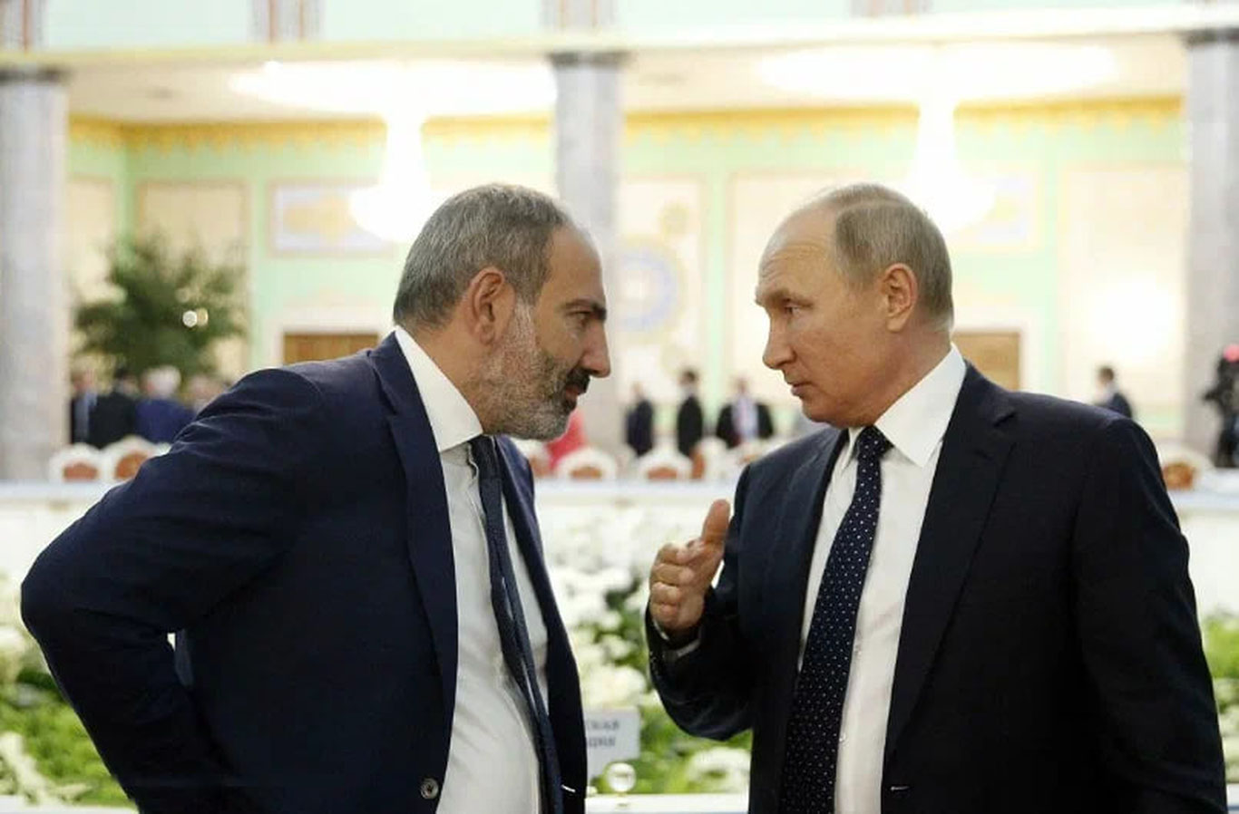 Россия Арманистонни қаттиқ огоҳлантирди