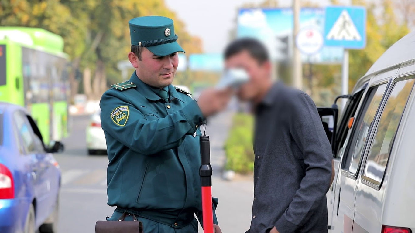 Энди ЙПХ ходимлари қўлида наркотестер ҳам бўлади