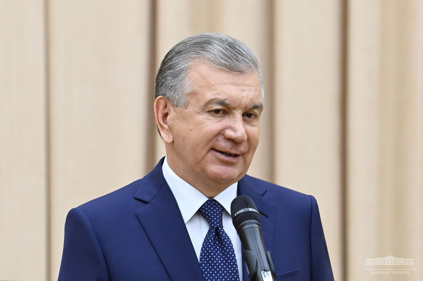 "Мана, бугун ҳам сизлар билан биргаликда 1 100 та янги доимий иш ўрнига эга 6 та корхона ишга туширилади"