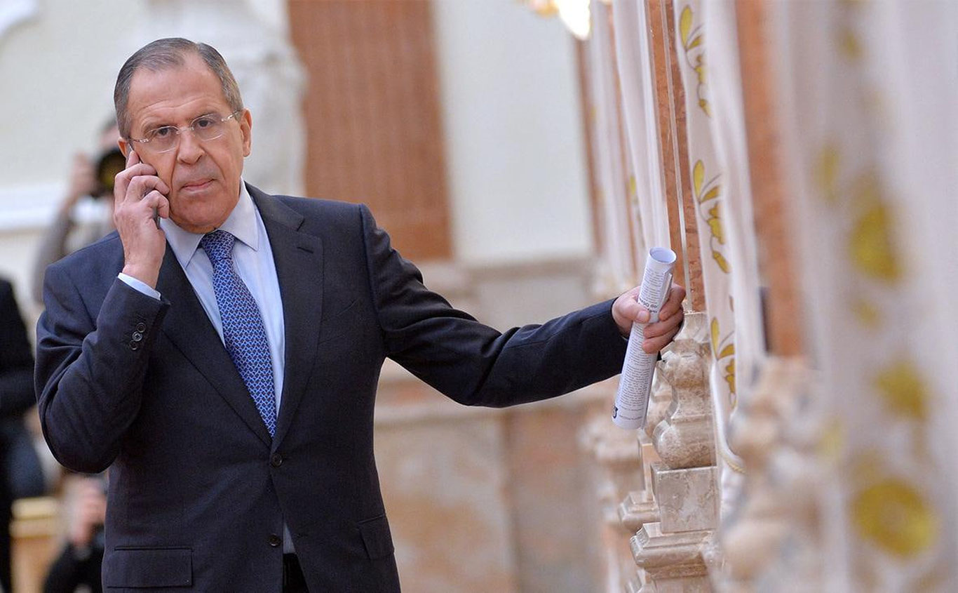 Лавров АҚШ давлат котиби билан WSJ журналистининг ҳибсга олинишини муҳокама қилди