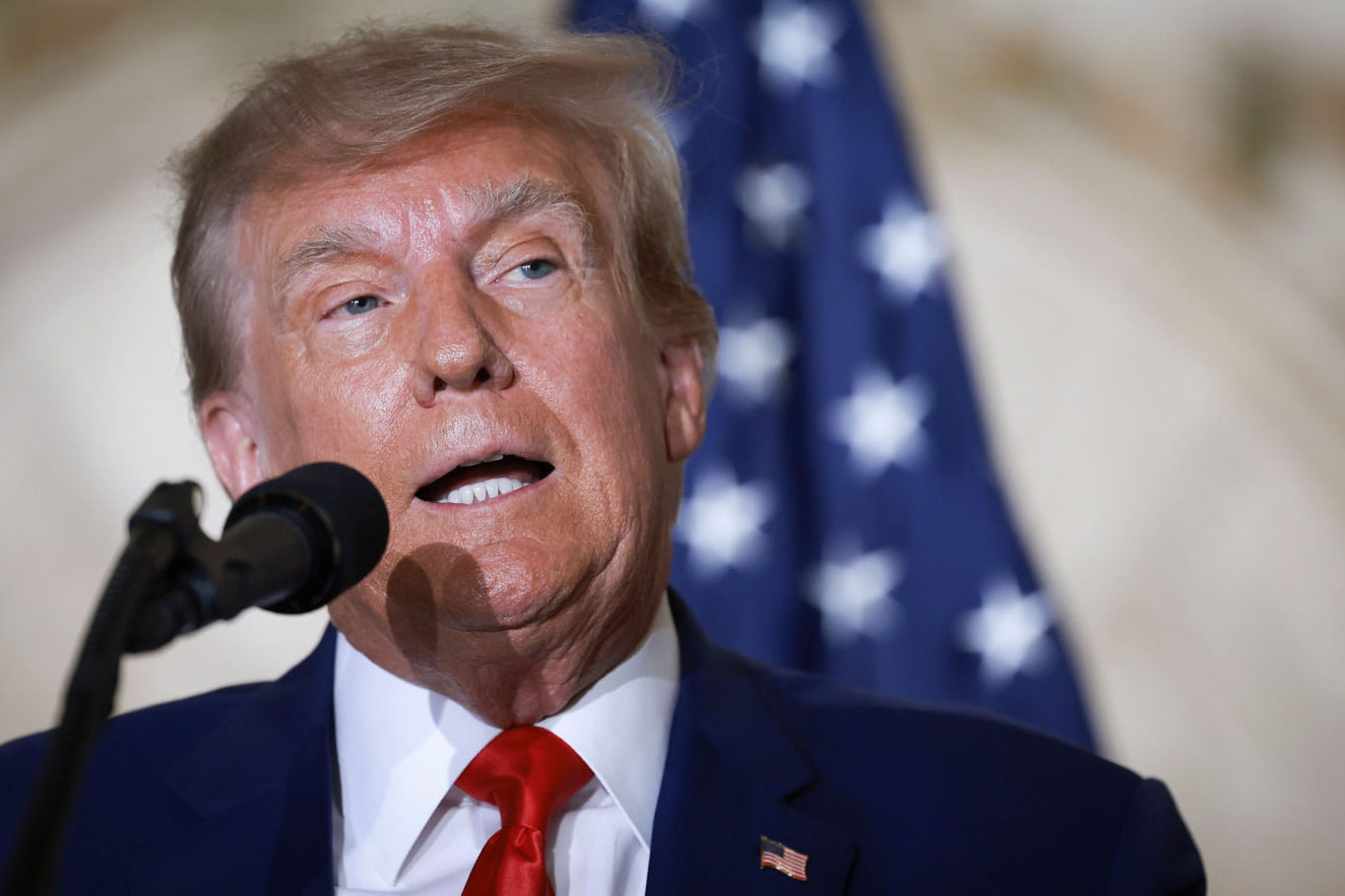 Трамп яна учинчи жаҳон урушига ишора қилди