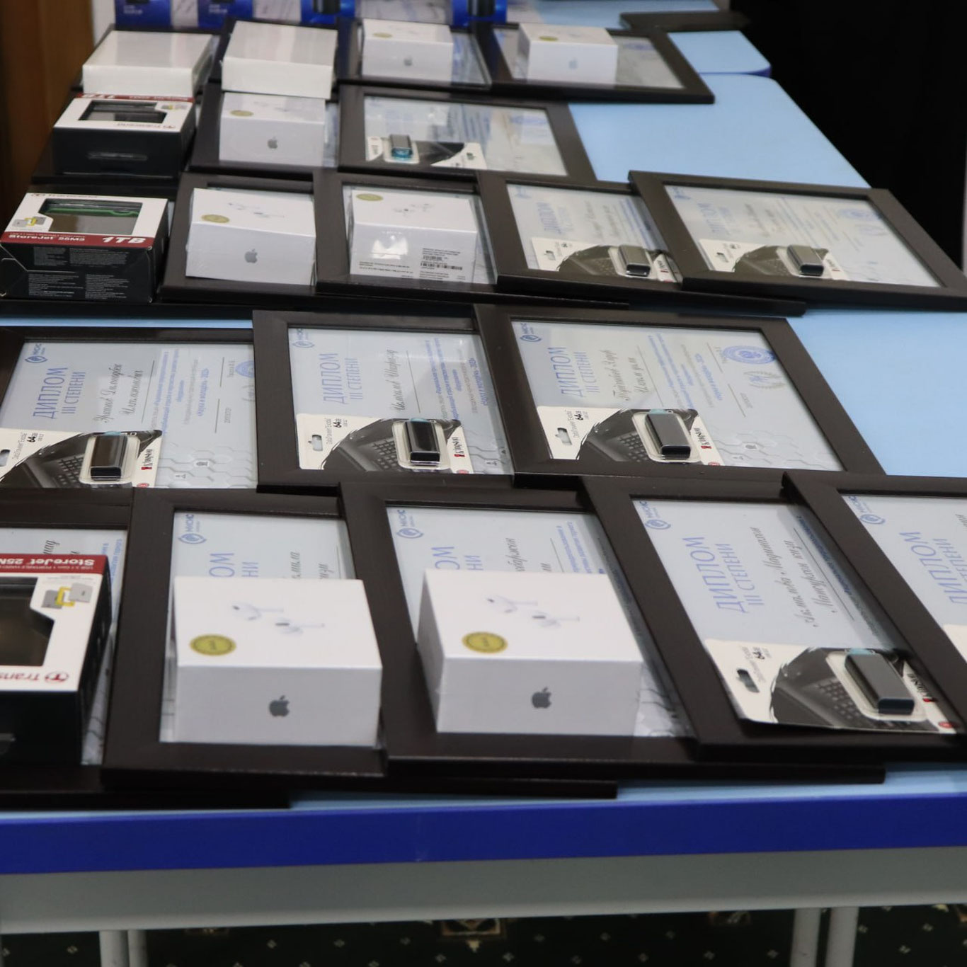 Россия университетининг Олмалиқдаги филиалида ёш олимлар анжумани бўлиб ўтди