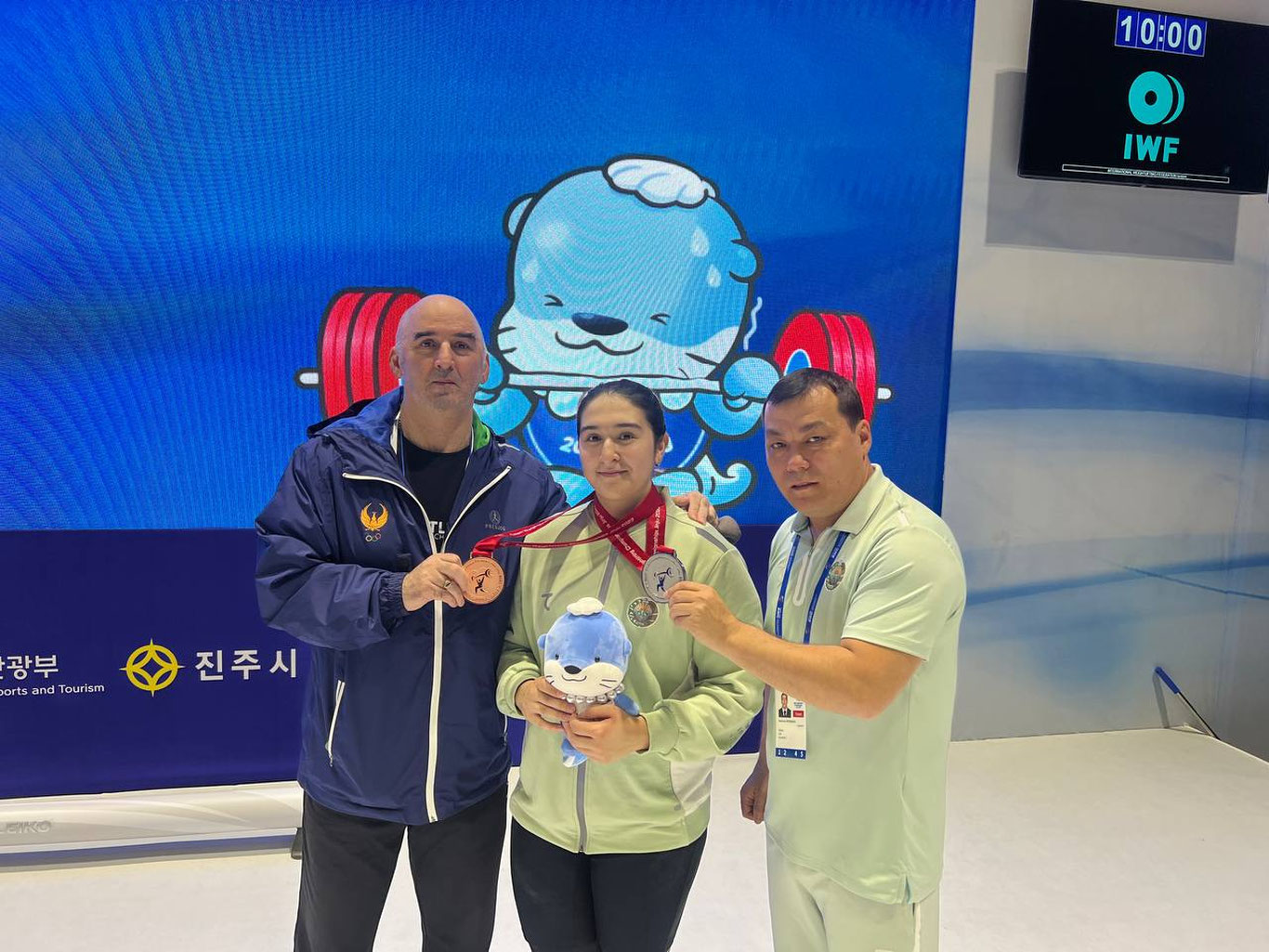Rigina Adashbayeva og‘ir atletika bo‘yicha Osiyo chempionatida 2 ta medalli bo‘ldi
