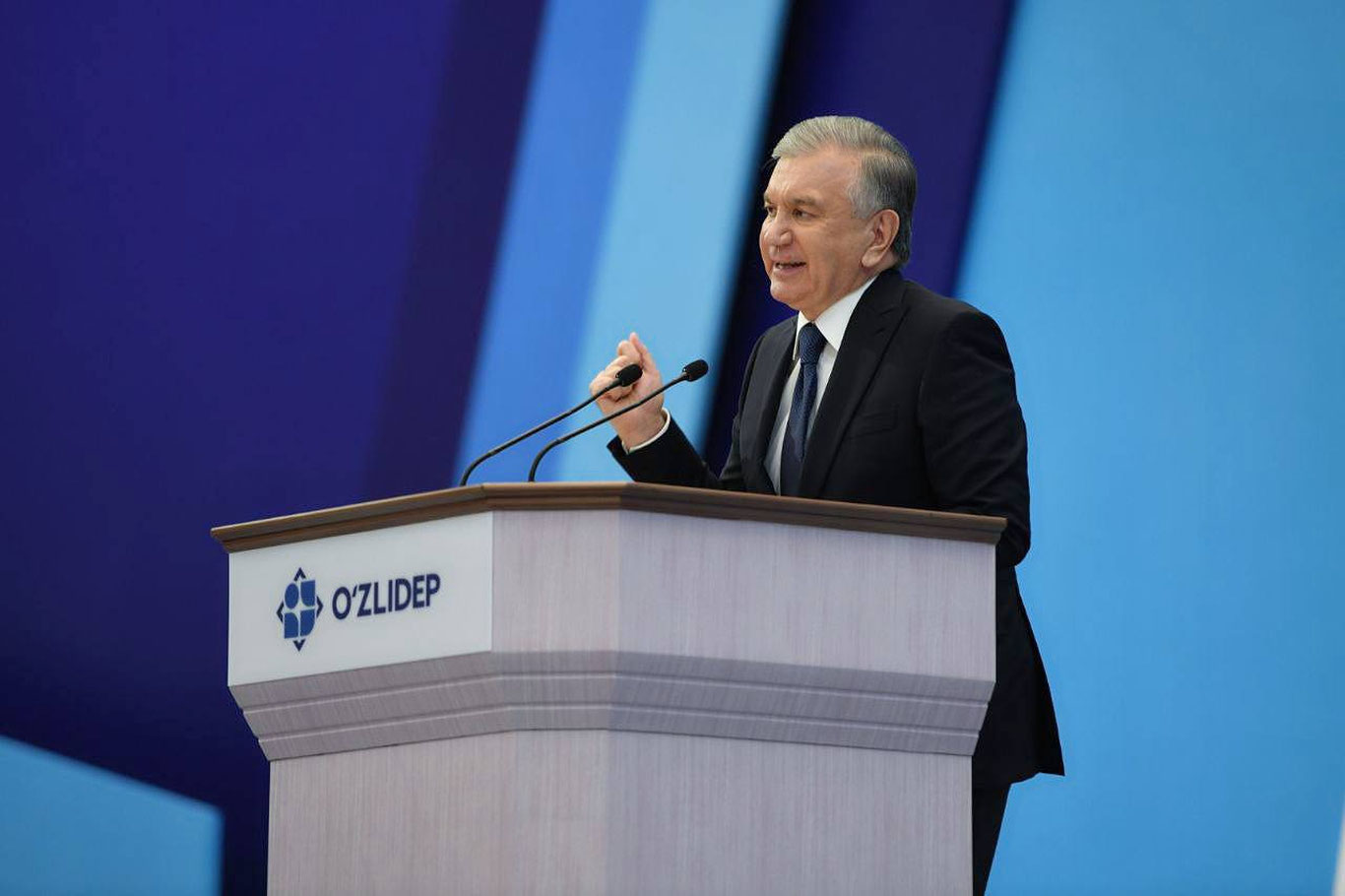 Энди Ўзбекистон байроғини уйга осиб қўйиш мумкин бўлади