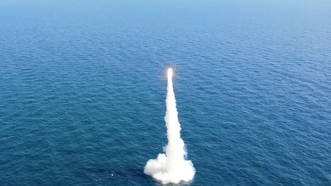 Шимолий Корея учирган сунъий йўлдош парвози омадсиз кечди