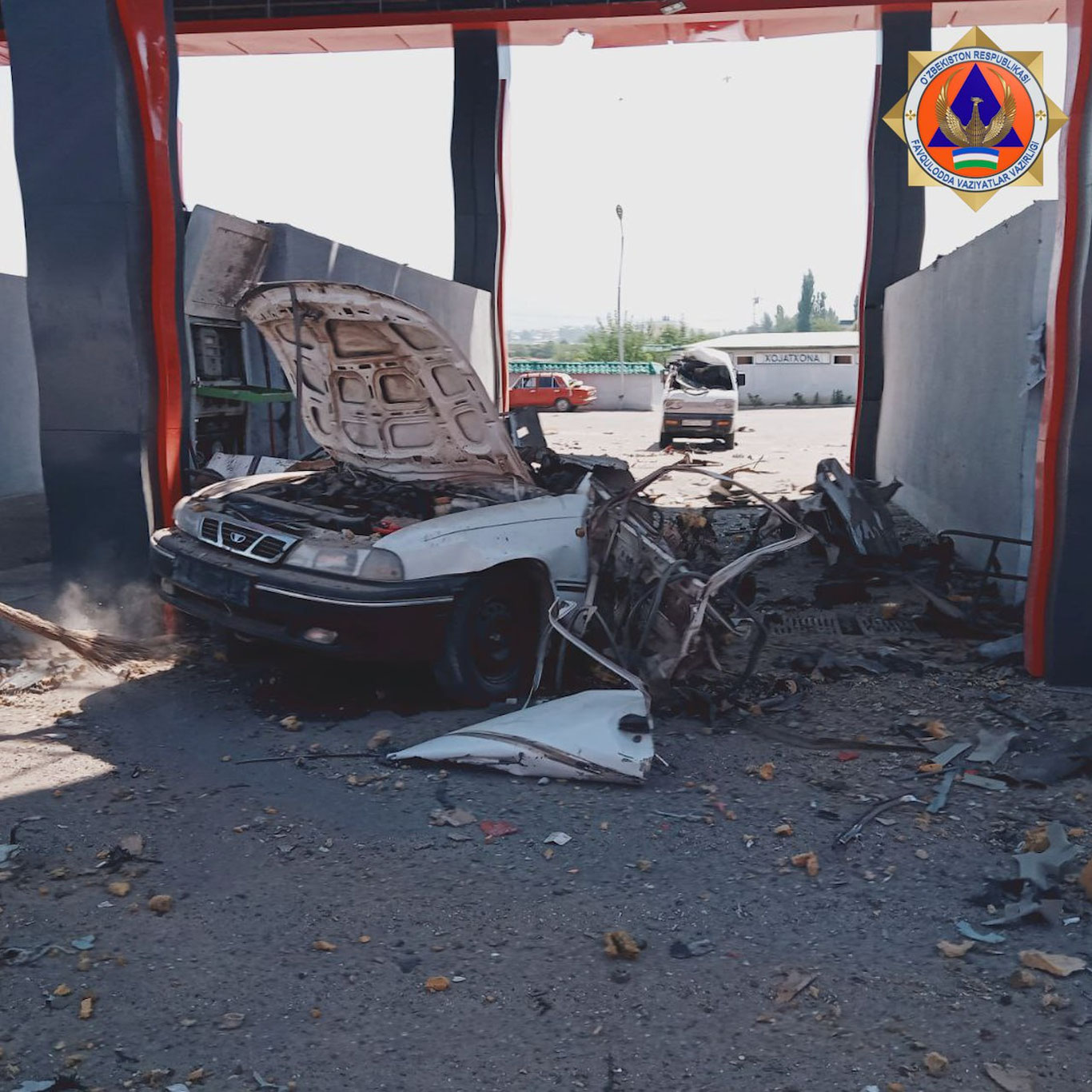 Тошкент вилоятида «заправка»да турган автомобиль портлади