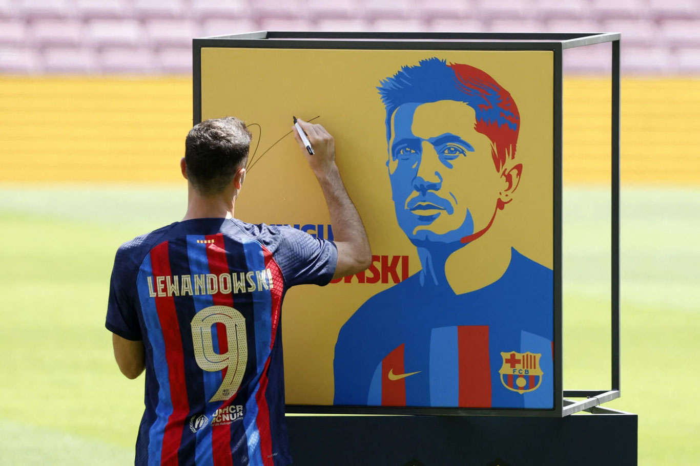 Levandovski 300 million yevrolik taklifni rad etdi