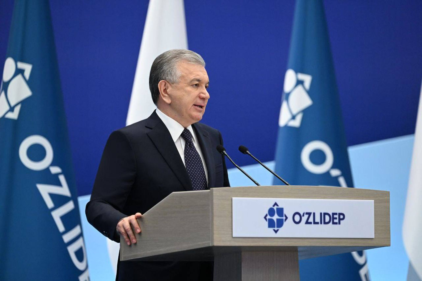 Shavkat Mirziyoyev Qurʼon kitobini yoqib yuborilganini qoraladi