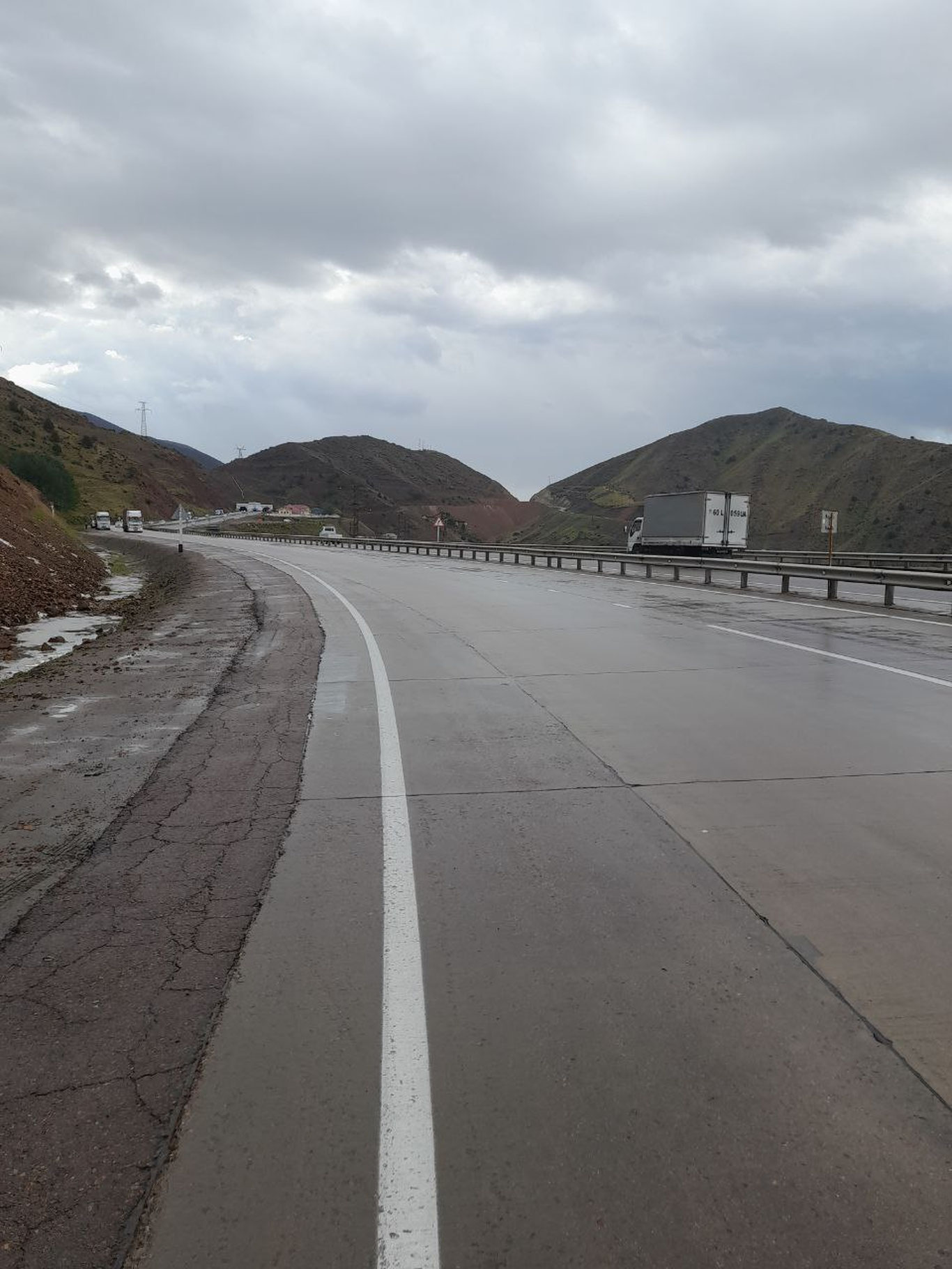 «Перевал»да дўл ёғдими ёки қор?