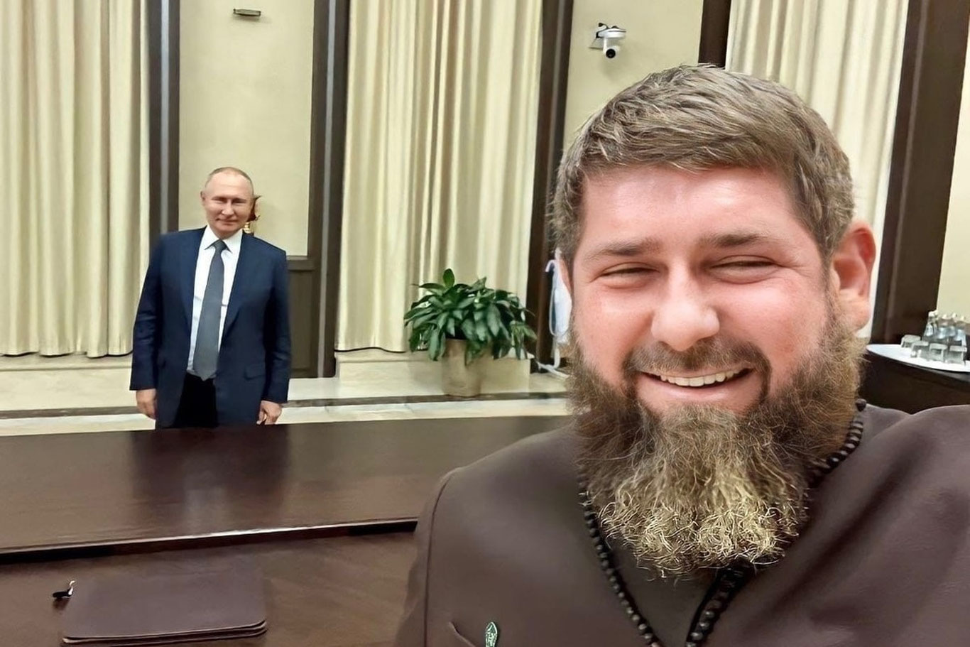 Фотожамланма: Селфичи сиёсатчилар