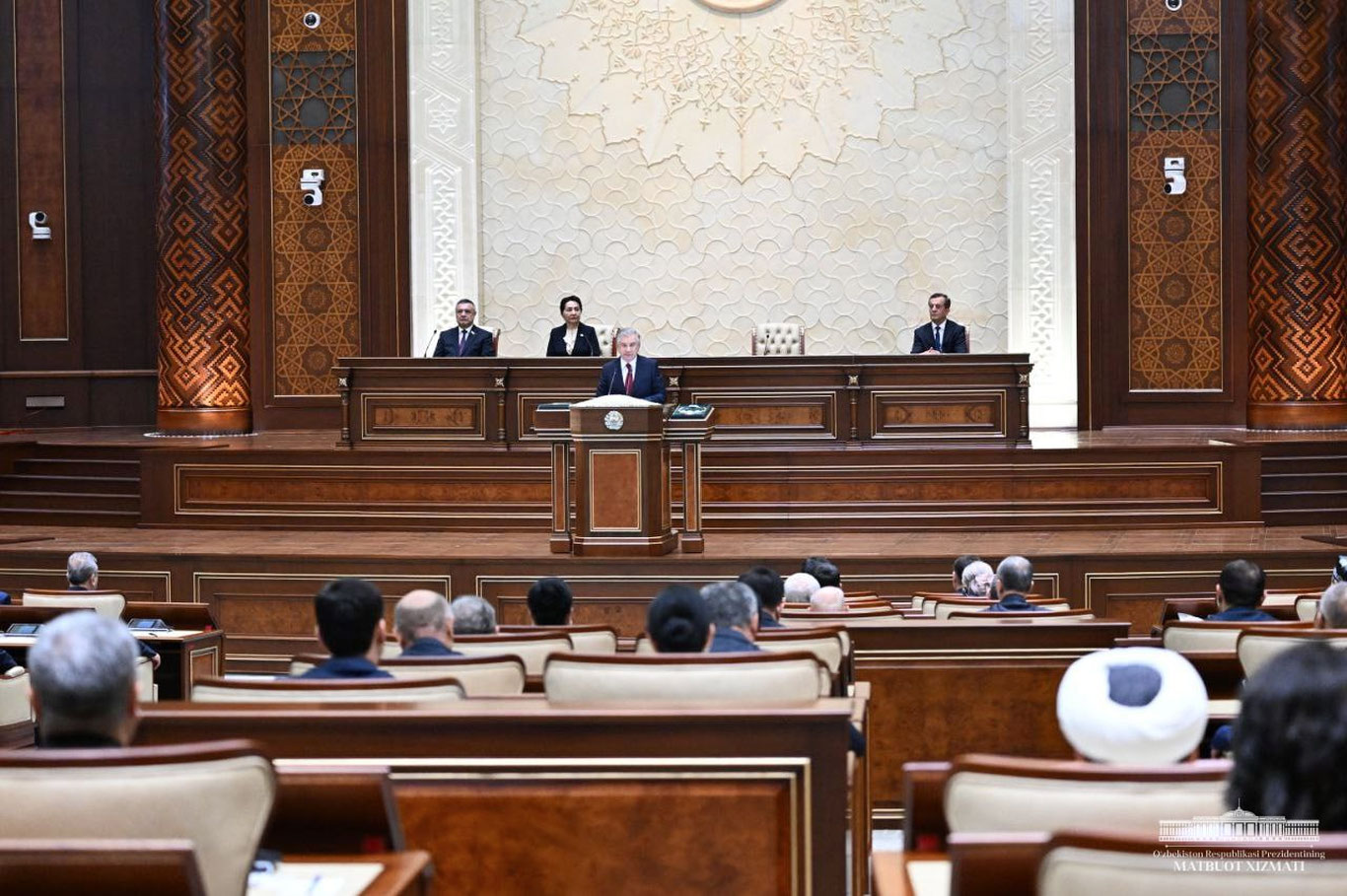 Shavkat Mirziyoyev: Korrupsiyaga berilgan har qanday rahbar bilan xayrlashamiz