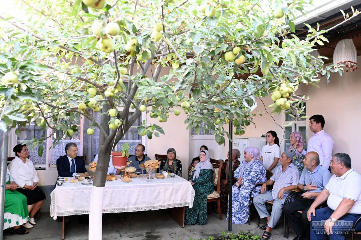 Shavkat Mirziyoyev Olmazorga bordi