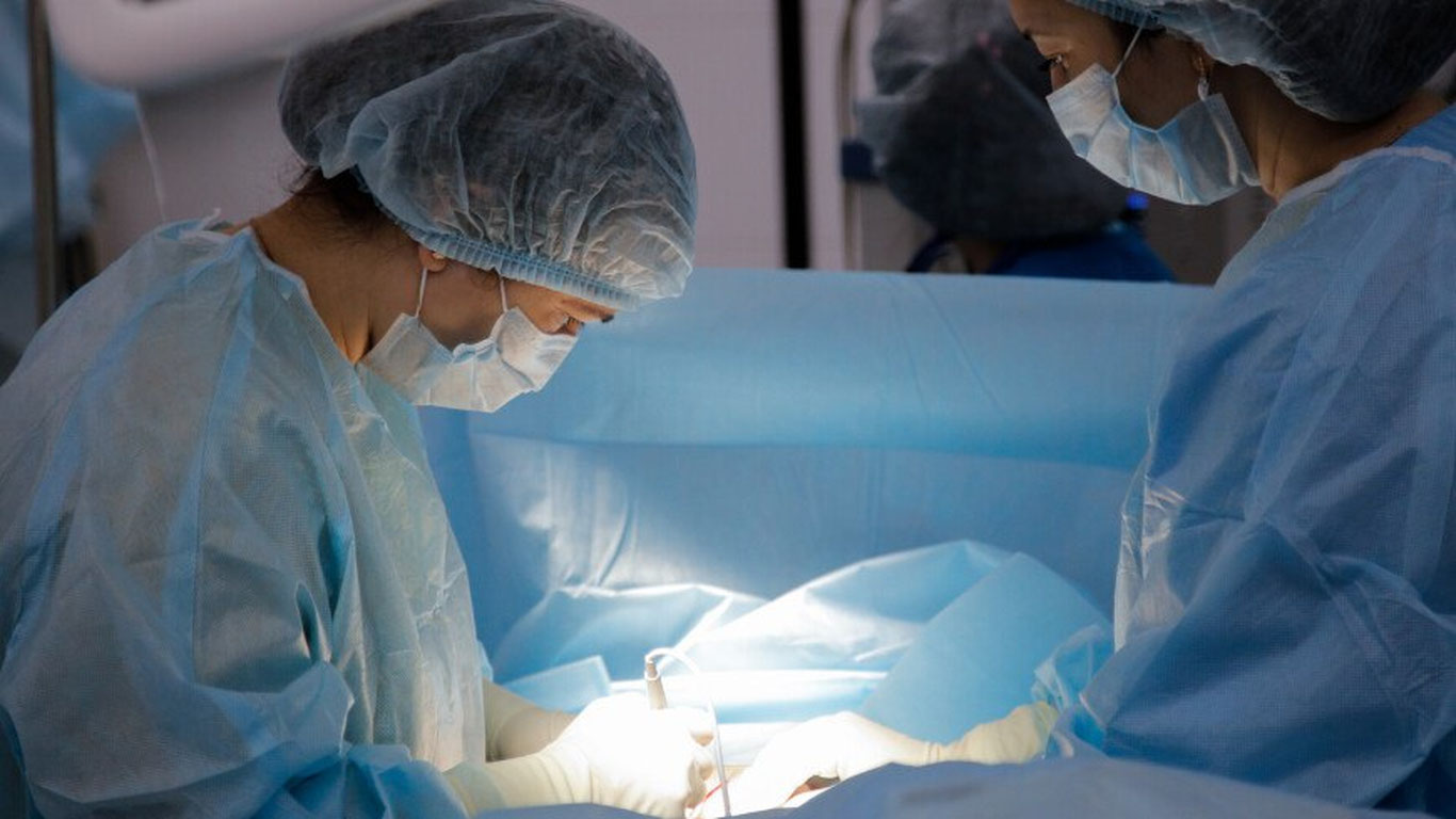 АҚШлик эркак бурга чақиши оқибатида қўл-оёғидан айрилди