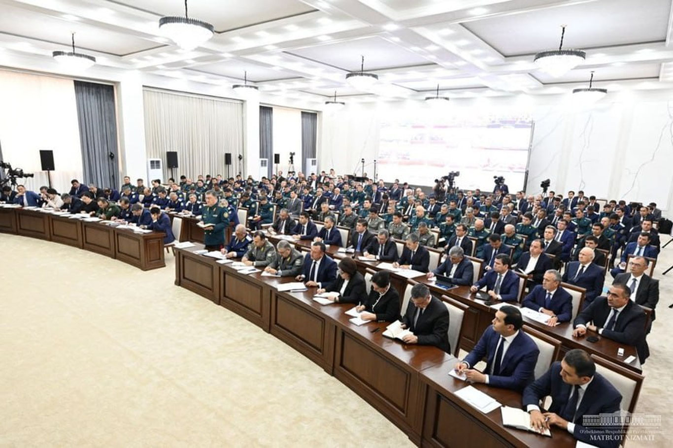 Бош прокурор ва ИИВ биринчи ўринбосарлари хайфсан олди, қатор тумар ИИБ раҳбарлари ва ҳокимлари ишдан кетди