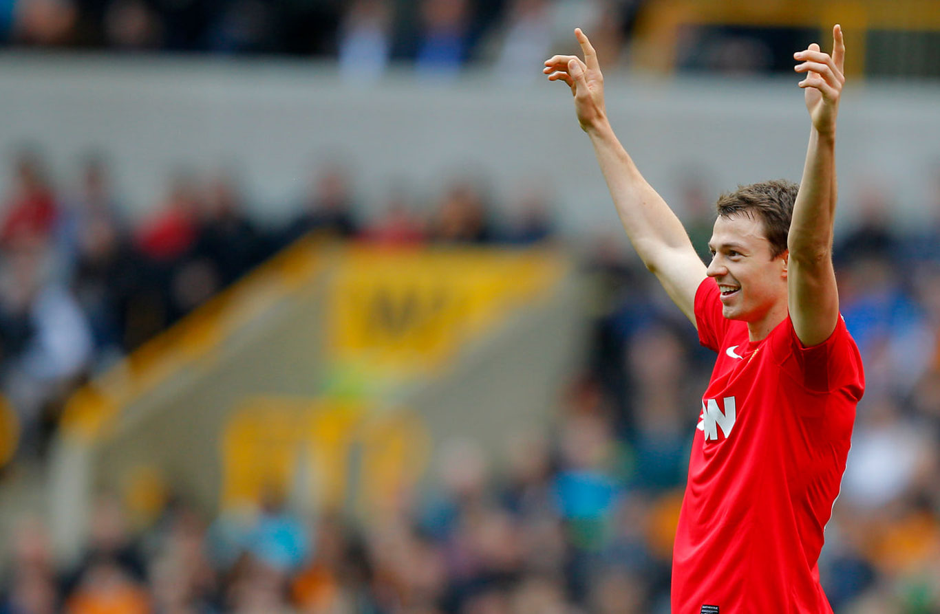 «Қизил иблислар» 35 ёшли ҳимоячи билан шартнома имзолайди