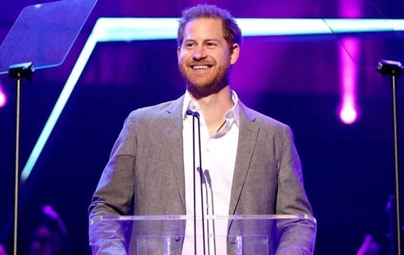 Shahzoda Garri qirollik unvonidan rasman mahrum qilindi