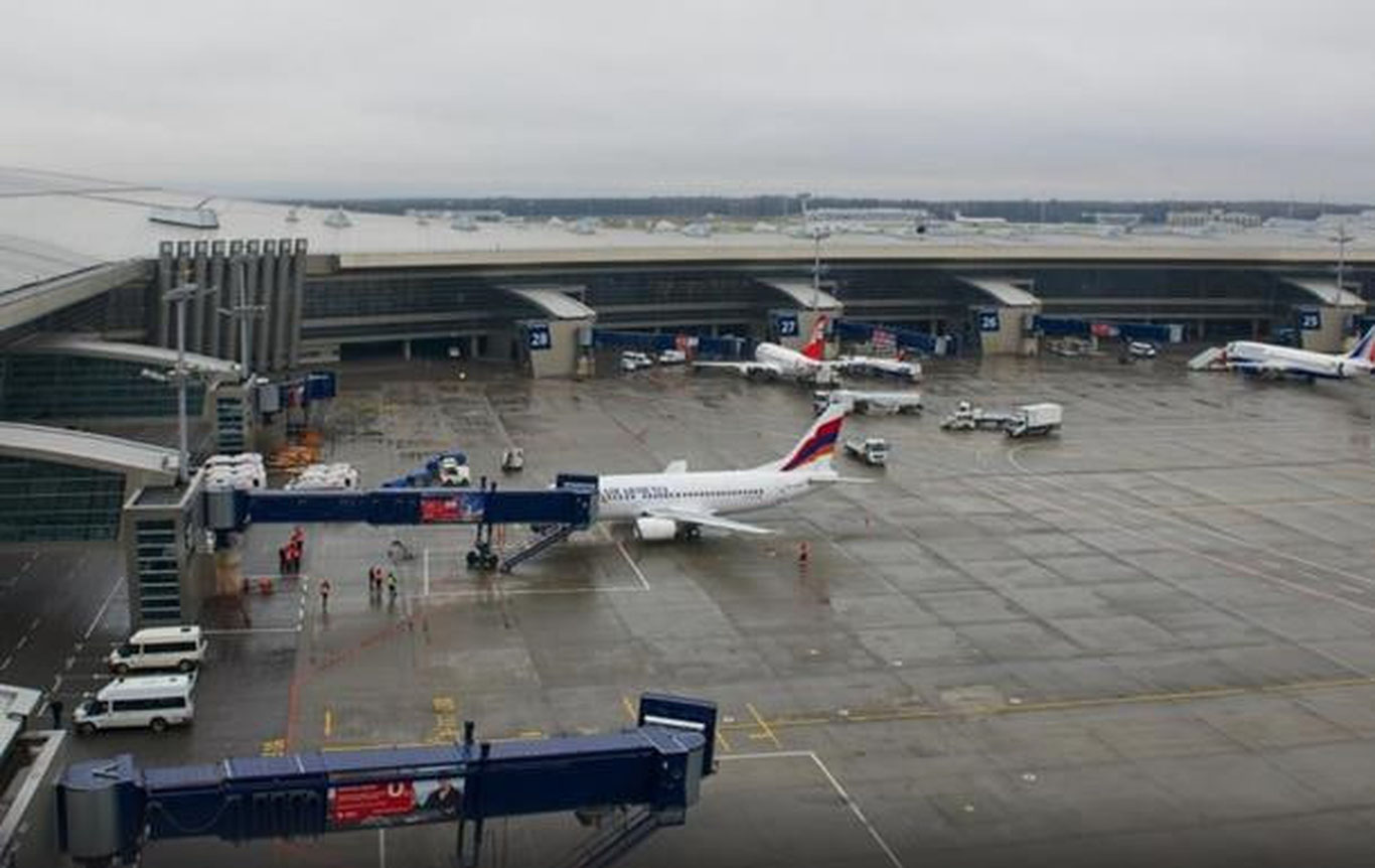 Москва аэропортларида «гилам» режими эълон қилинди