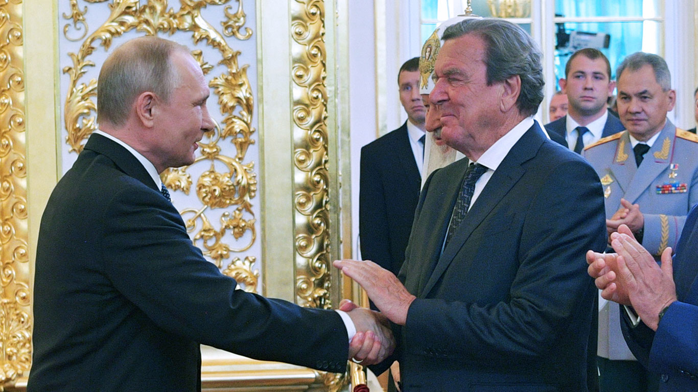 Putin bilan muloqot qilish imkoniyatidan voz kechmayman — Gerxard Shryoder
