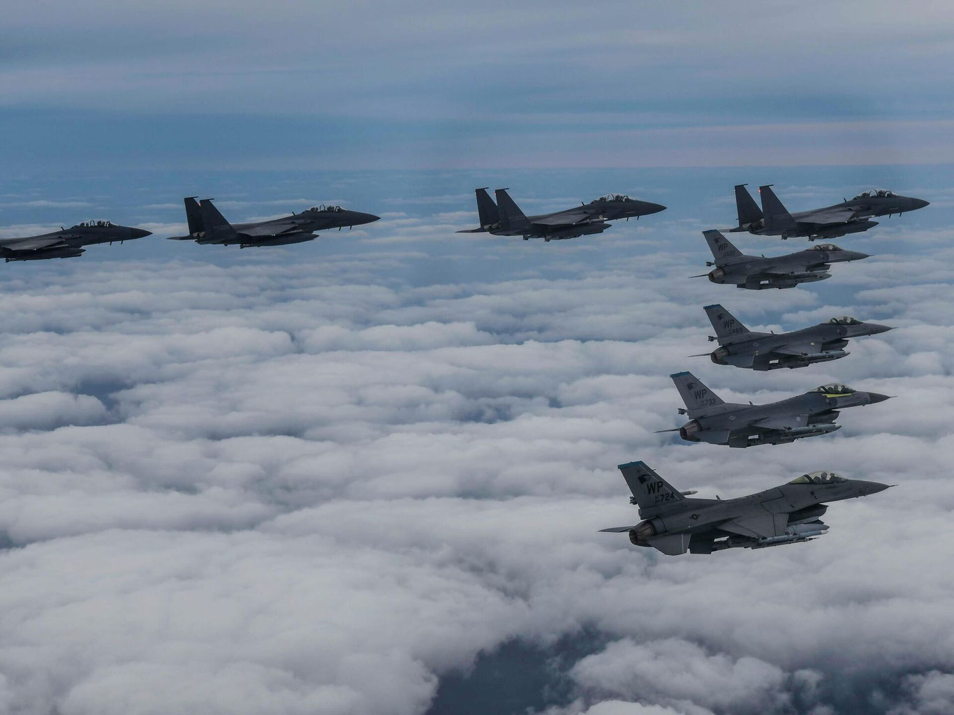 Seul va Vashington harbiy mashg‘ulotlarni osmonga “ko‘chirmoqchi”