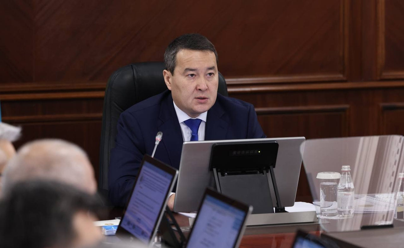 Бош вазир: Ўз кучига ишонмаганлар ишдан кетиши мумкин