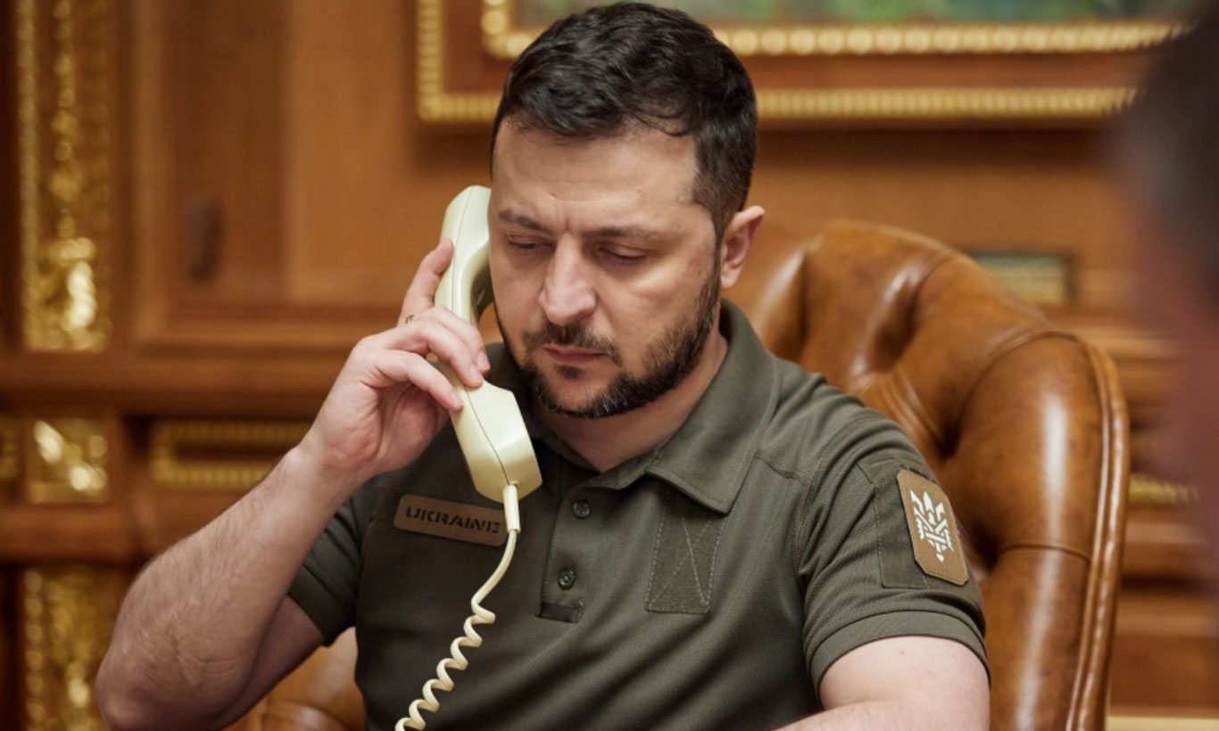 Ракеталар ҳужумидан сўнг Зеленский Байден билан қўнғироқлашди