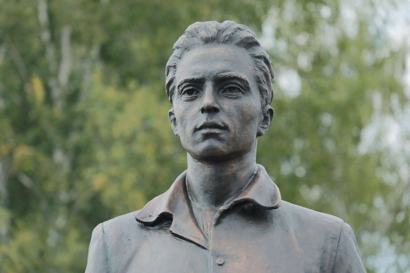 Россияда Усмон Носир ҳайкали ўрнатилди