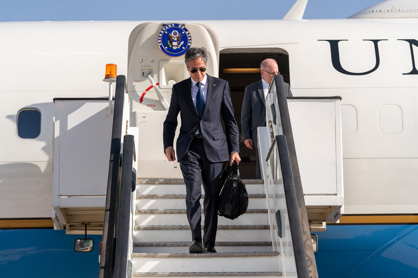 АҚШ давлат котиби кутилмаганда Киевга ташриф буюрди