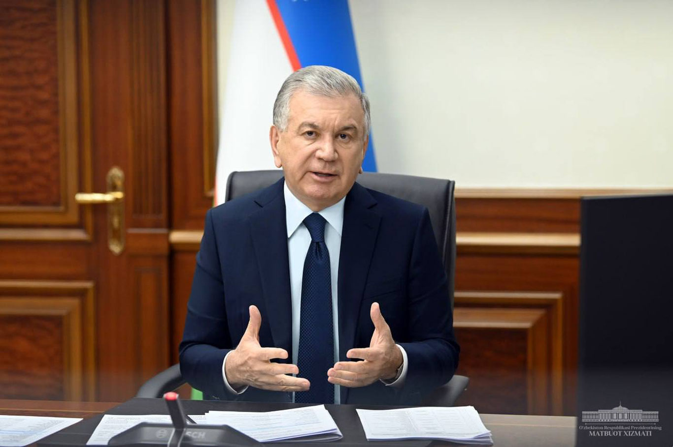 Шавкат Мирзиёев электрон ҳукуматни ривожлантиришга оид тақдимот билан танишди