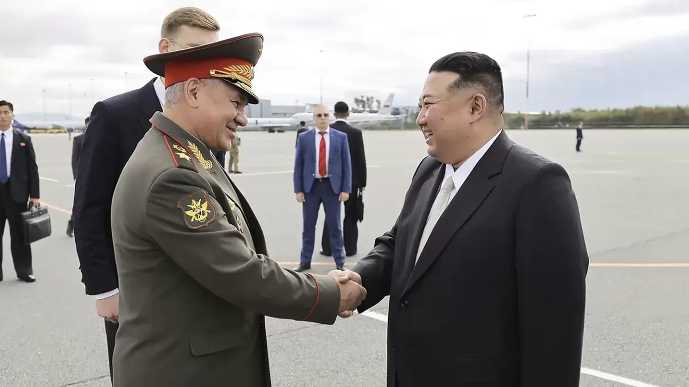 Kim Chen In va Shoygu harbiy hamkorlikni muhokama qildi