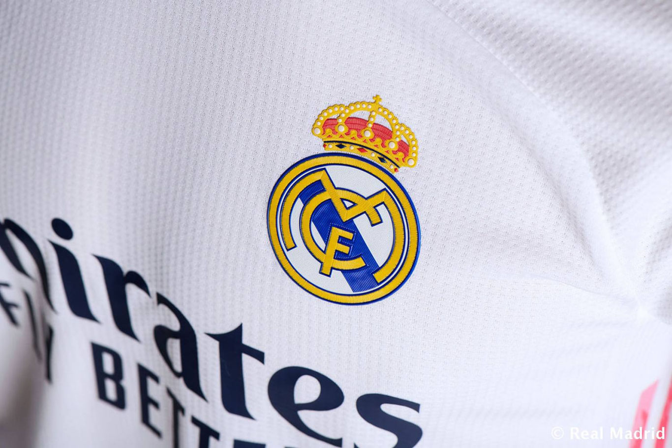 "Real Madrid" hujumchi sotib olmaydi