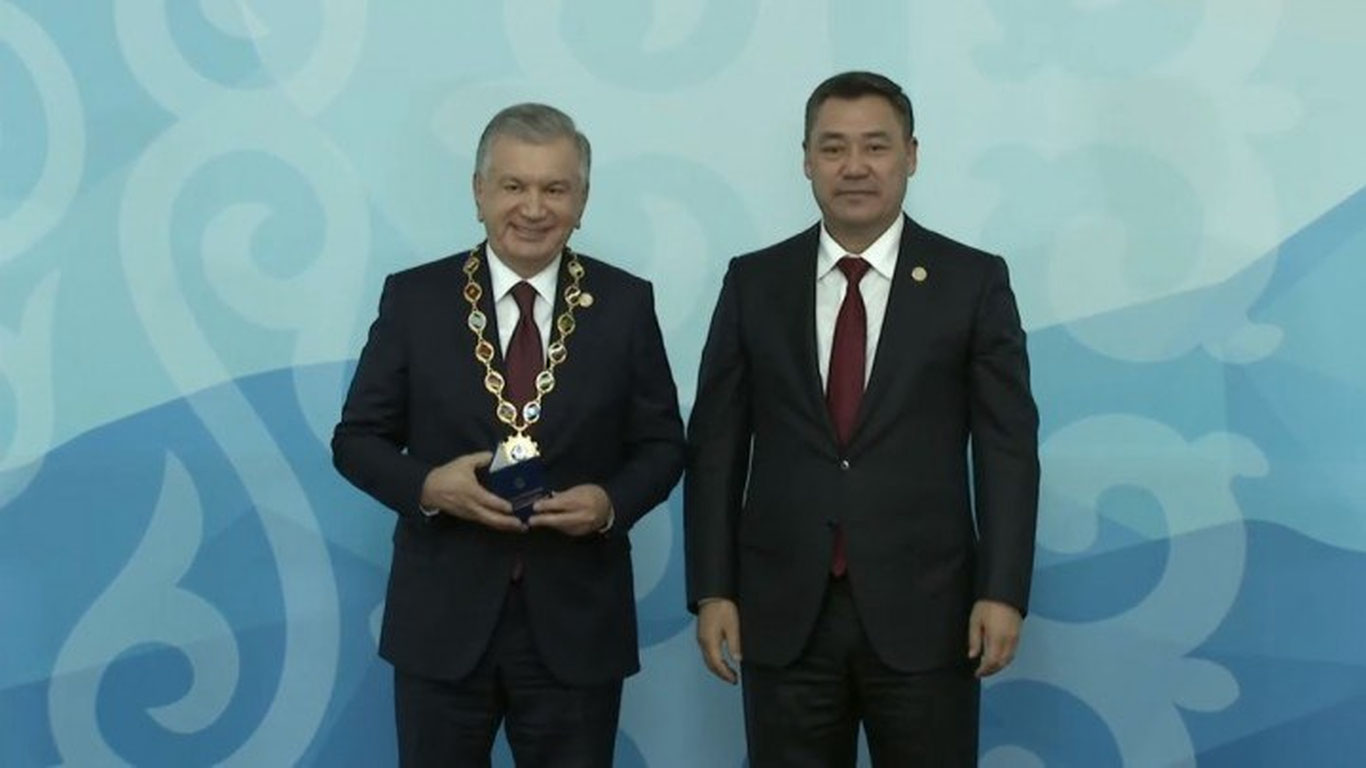 Shavkat Mirziyoyev MDHning "Faxriy nishon"i bilan taqdirlandi