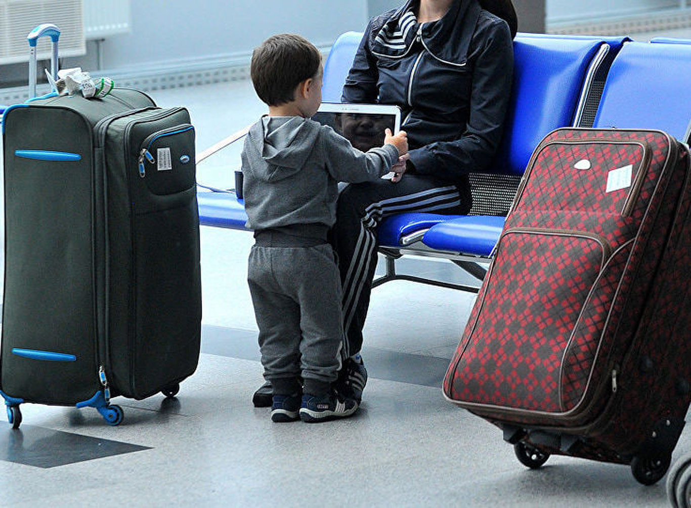 9 ойда Ўзбекистондан 181 минг киши хорижга кўчиб кетди