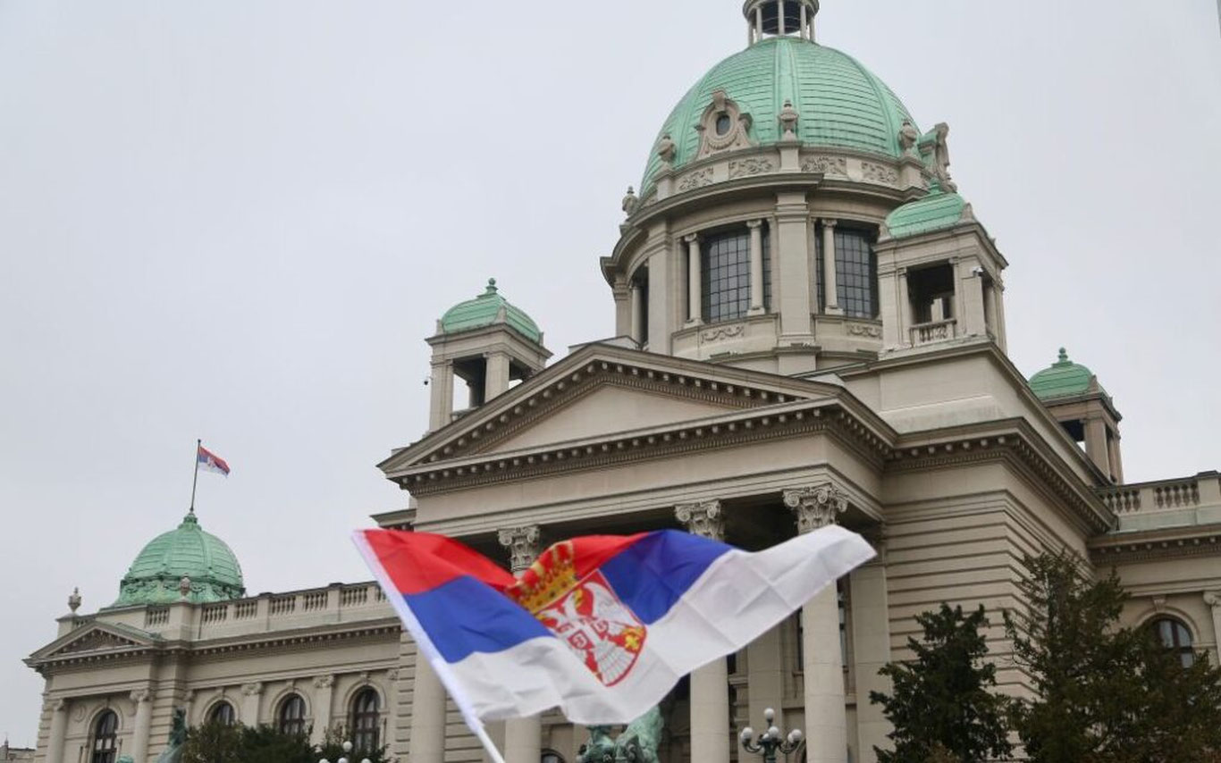 Сербия парламенти тарқатиб юборилди