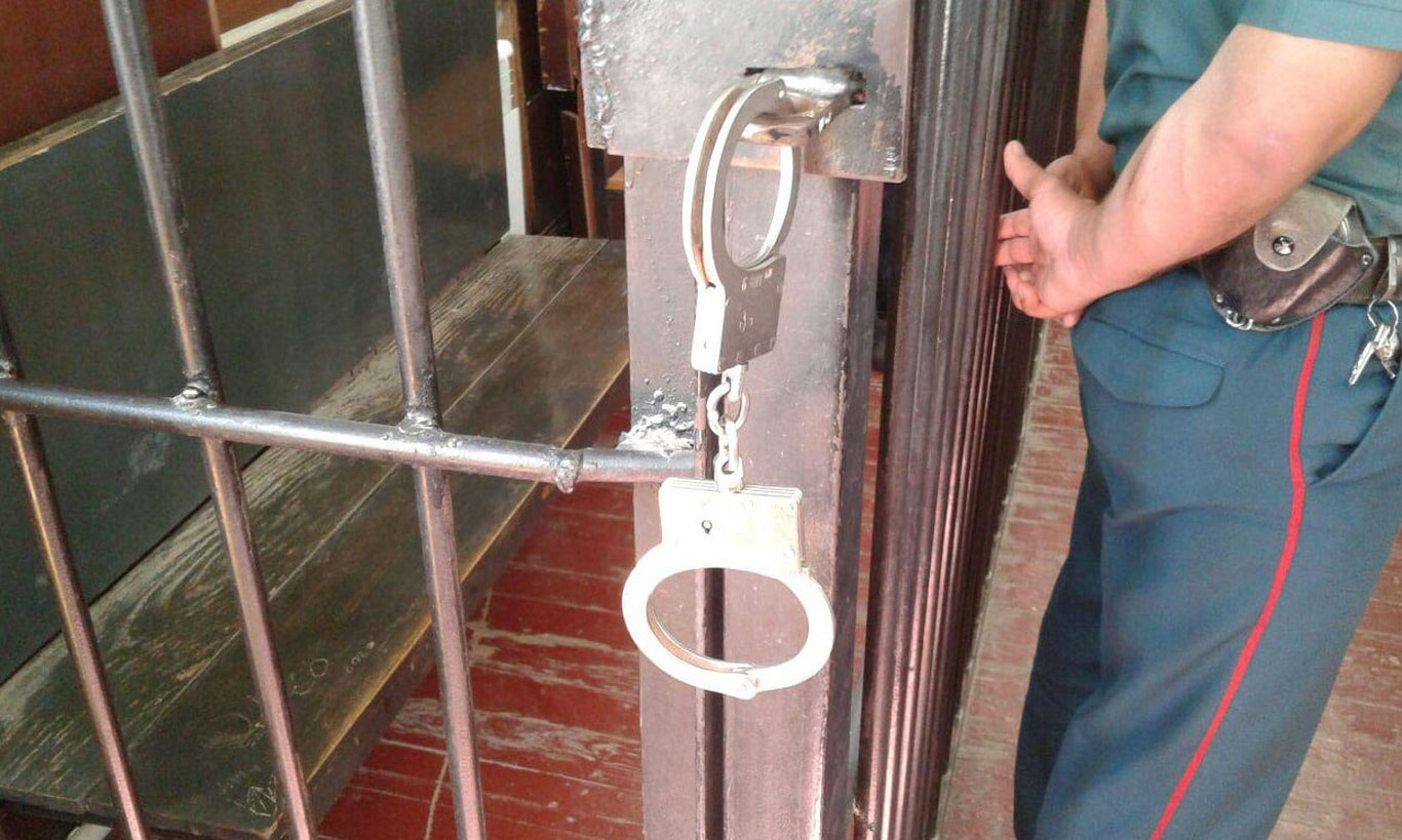 Хоразмда Меҳрибонлик уйидаги зўравонлик: собиқ мансабдорларнинг бири 2 йил, яна бири 3 йилга қамалди