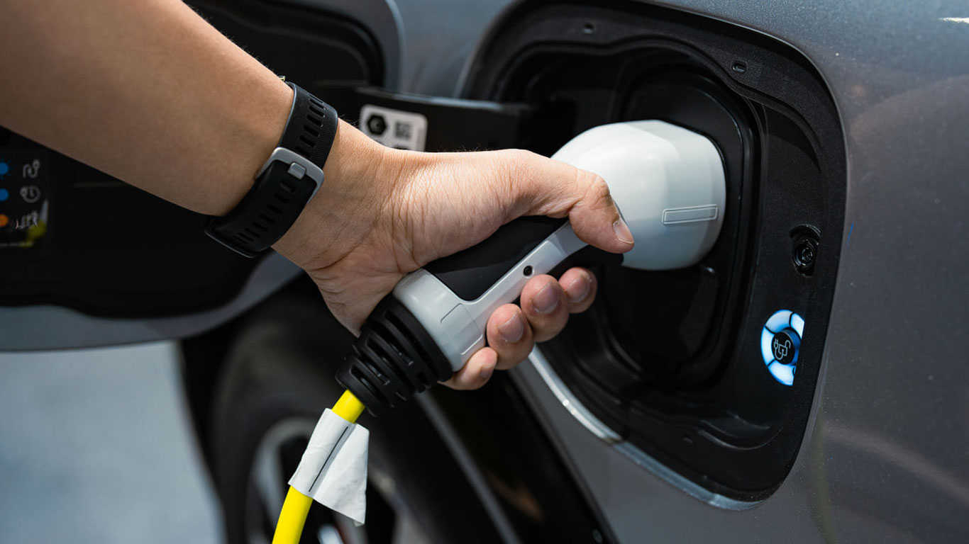 10 oyda qancha elektromobil import qilingani maʼlum bo‘ldi
