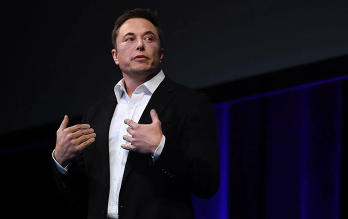 Х сунъий интеллектга асосланган Grok номли чатботни ишга туширади