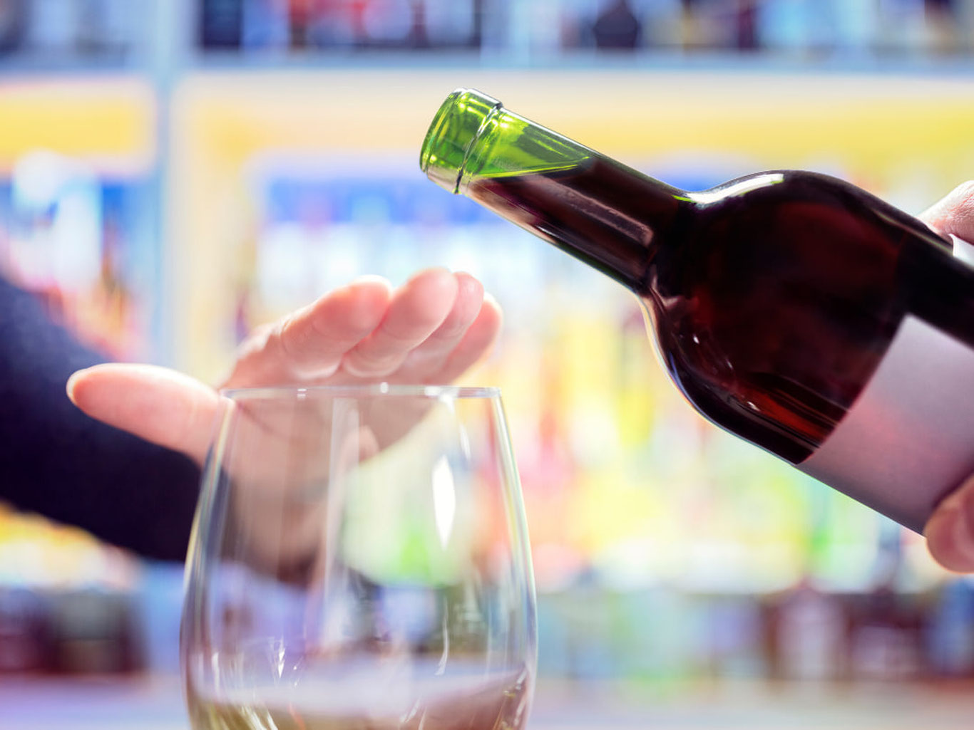 Tailandda alkogolga qo'yilgan taqiq uzaytirildi
