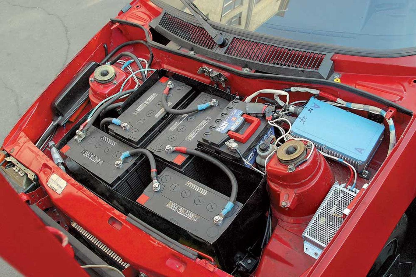 Hindiston O‘zbekistonda elektromobil akkumulyatorlari ishlab chiqarishi mumkin