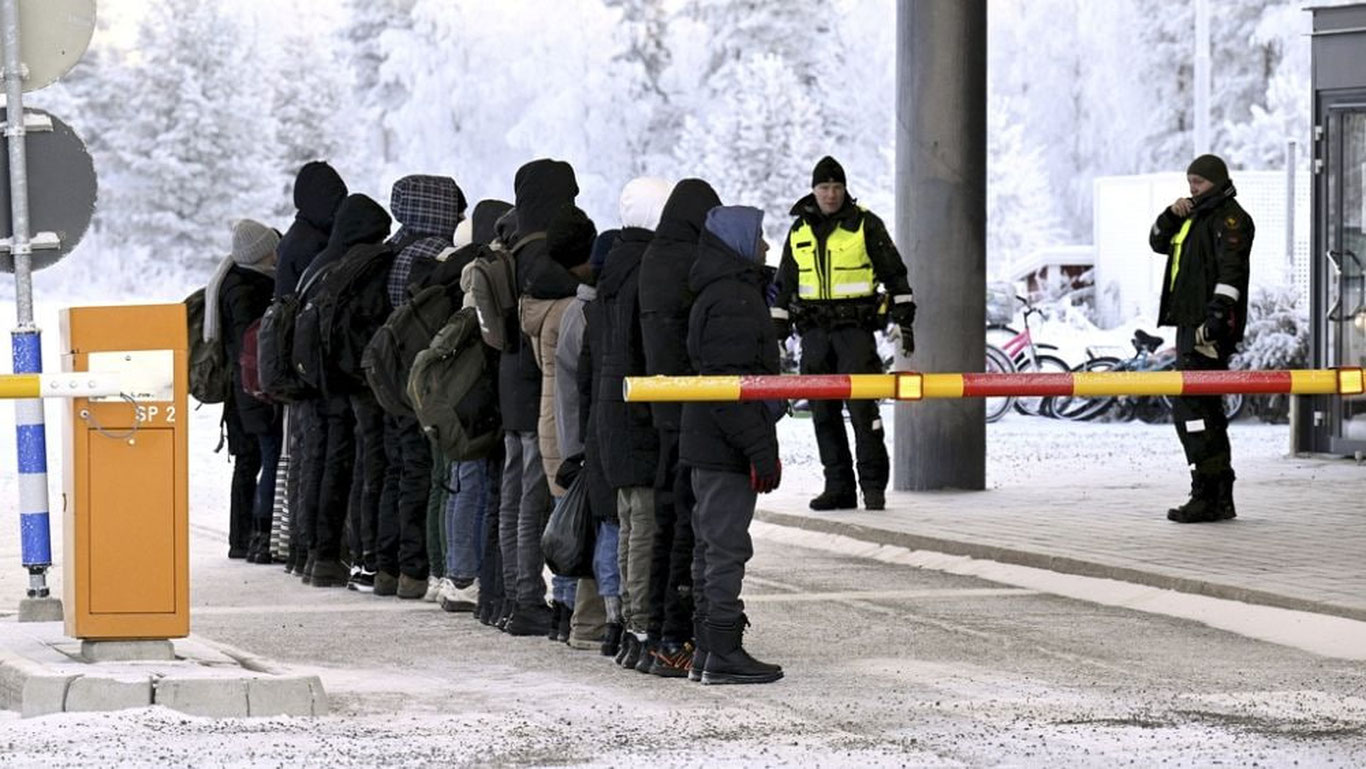 Finlandiya Rossiya bilan yagona chegara punktini ochiq qoldirdi